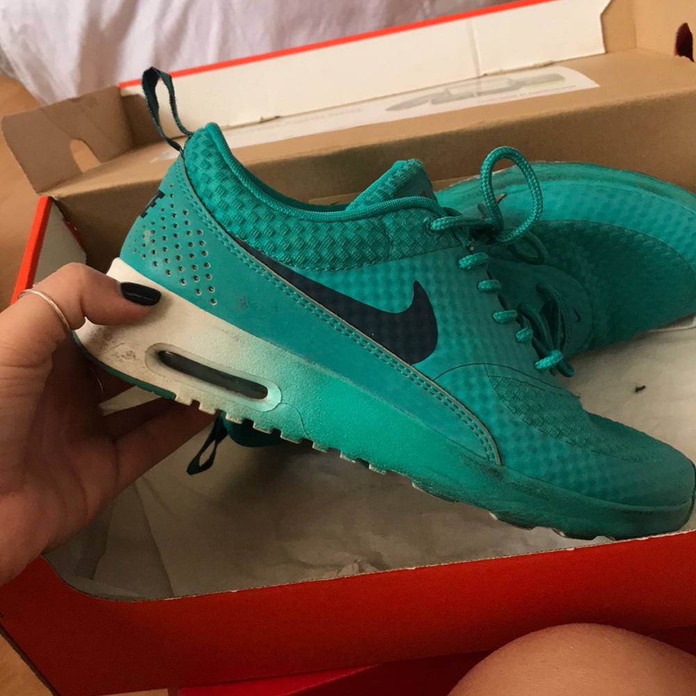 Mike Air Max Thea
